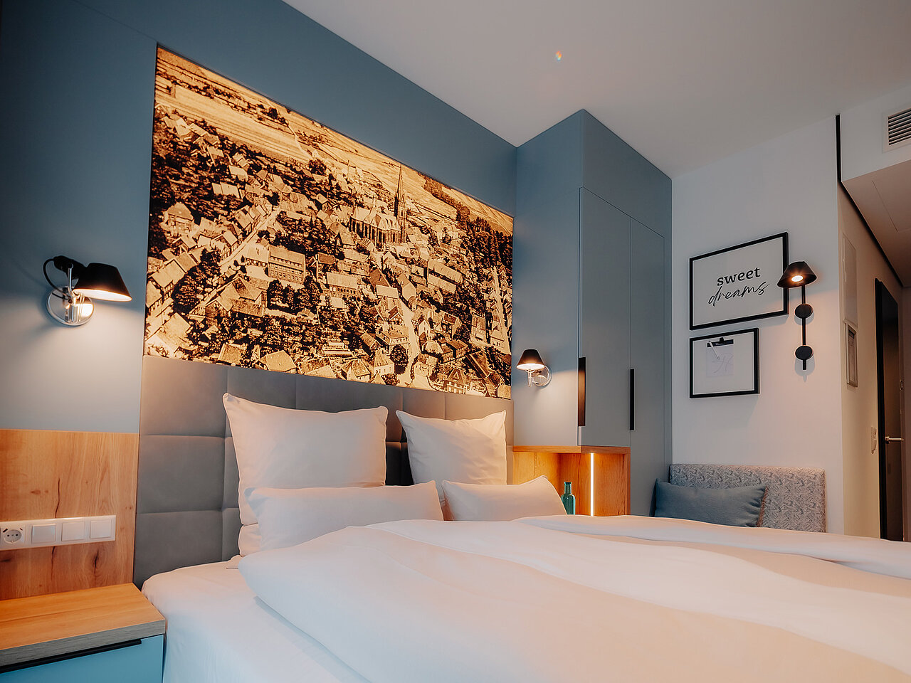 Doppelzimmer Basic im Hotel Stadthöfe Rhede mit modernem DesignDoppelzimmer Basic im Hotel Stadthöfe Rhede mit modernem Design